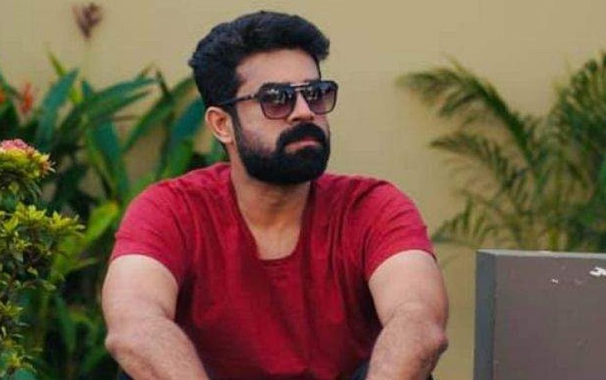 മദ്യനയത്തിനെതിരെ വിജയ് ബാബു