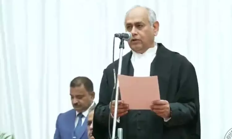 ക​ർ​ണാ​ട​ക ഹൈ​കോ​ട​തി​ ചീ​ഫ് ജ​സ്റ്റി​സാ​യി വി​ഭു ബ​ക്രു  ചു​മ​ത​ല​യേ​റ്റു
