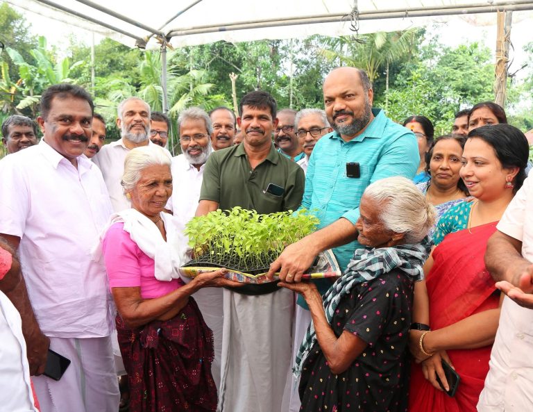കളമശ്ശേരിയിൽ ഓണക്കാല പച്ചക്കറി കൃഷിക്ക് തുടക്കം