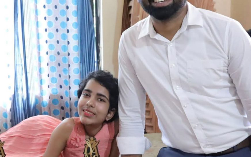 ആഷ്നിയുടെ ‘അഭിലാഷം’ സഫലമാക്കി കലക്ടർ എസ്. പ്രേംകൃഷ്ണൻ