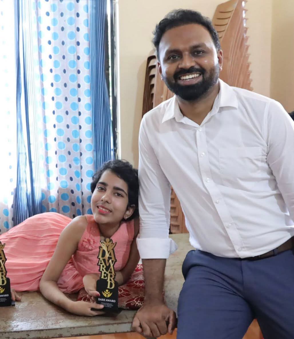 ആഷ്നിയുടെ ‘അഭിലാഷം’ സഫലമാക്കി കലക്ടർ എസ്. പ്രേംകൃഷ്ണൻ