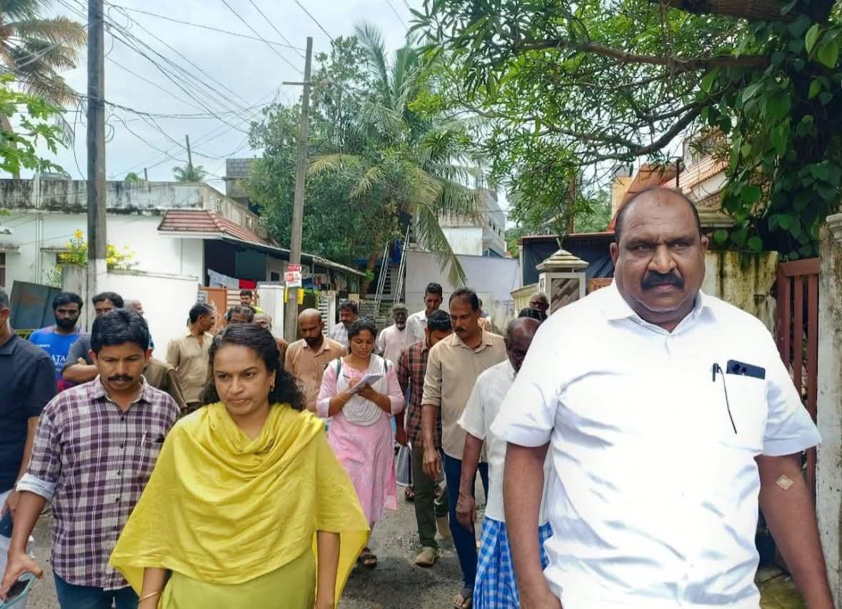 കുമ്പളങ്ങി കല്ലഞ്ചേരി റോഡ് പുനർനിർമ്മാണം ഉടൻ ആരംഭിക്കും