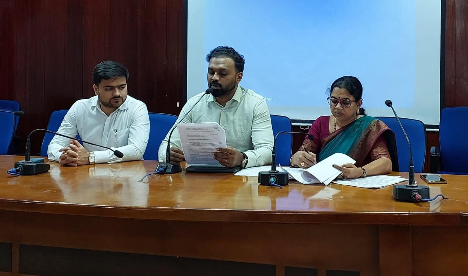ആറന്മുള വള്ളസദ്യ: അടിസ്ഥാന സൗകര്യങ്ങള്‍ ഉറപ്പാക്കുമെന്ന് ജില്ലാ കലക്ടര്‍