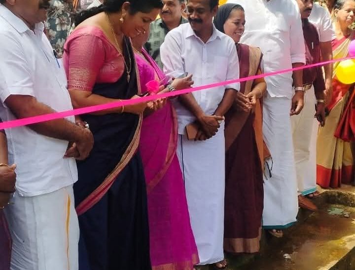 മണിമല ഗ്രാമപഞ്ചായത്തിലെ നവീകരിച്ച മേലേക്കുളം നാടിന് സമര്‍പ്പിച്ചു