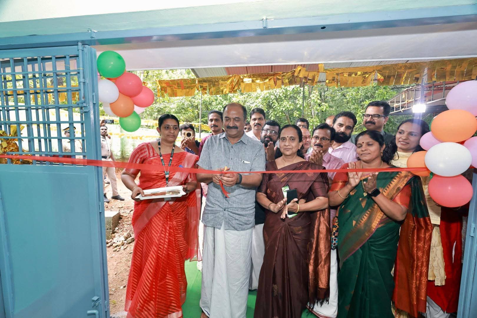 കരീപ്ര സർക്കാർ ആയുർവേദ ഡിസ്‌പെൻസറിക്കായി പുതിയ കെട്ടിടം സമർപ്പിച്ചു