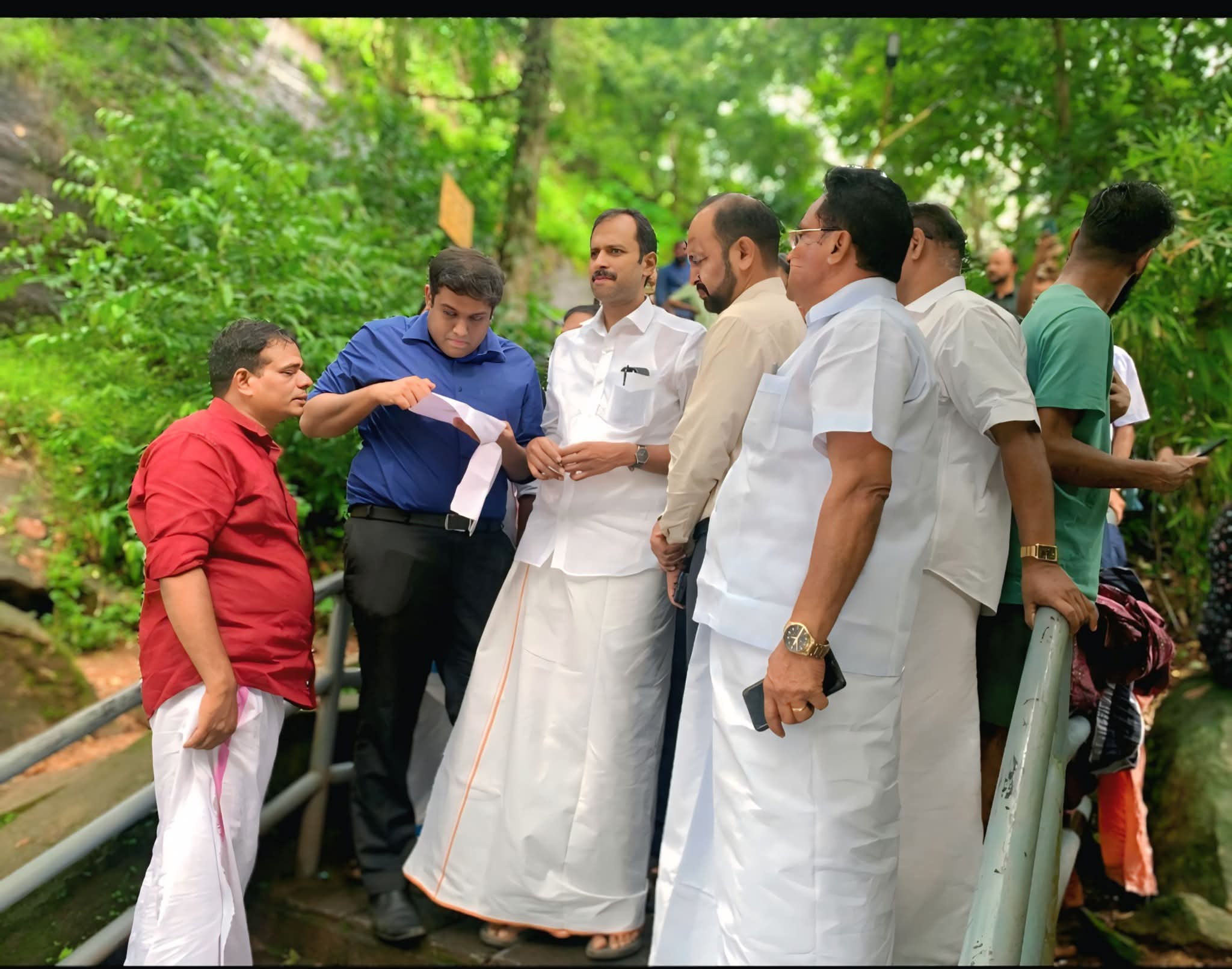 പാമ്പാക്കുട പഞ്ചായത്തിലെ അരീക്കൽ ടൂറിസ്റ്റ് പ്രദേശത്തെ ടൂറിസത്തിന്റെ കൂടുതൽ സാധ്യതകൾ പരിശോധിക്കാൻ തീരുമാനം