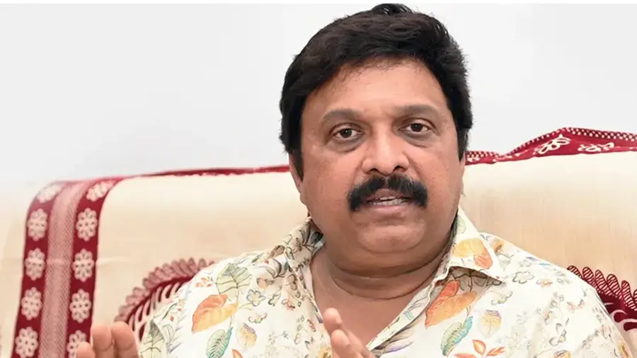 അപേക്ഷകളിൽ കടുംപിടിത്തം വേണ്ട; MVD ഉദ്യോ​ഗസ്ഥർക്ക് മന്ത്രിയുടെ കർശന നിർദേശം.