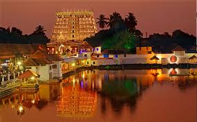 പത്മനാഭസ്വാമി ക്ഷേത്രത്തിൽ സുരക്ഷ ഡ്യൂട്ടി.. പൊലീസ് ഉദ്യോഗസ്ഥന്റെ തോക്കിൽ നിന്നും വെടി പൊട്ടി