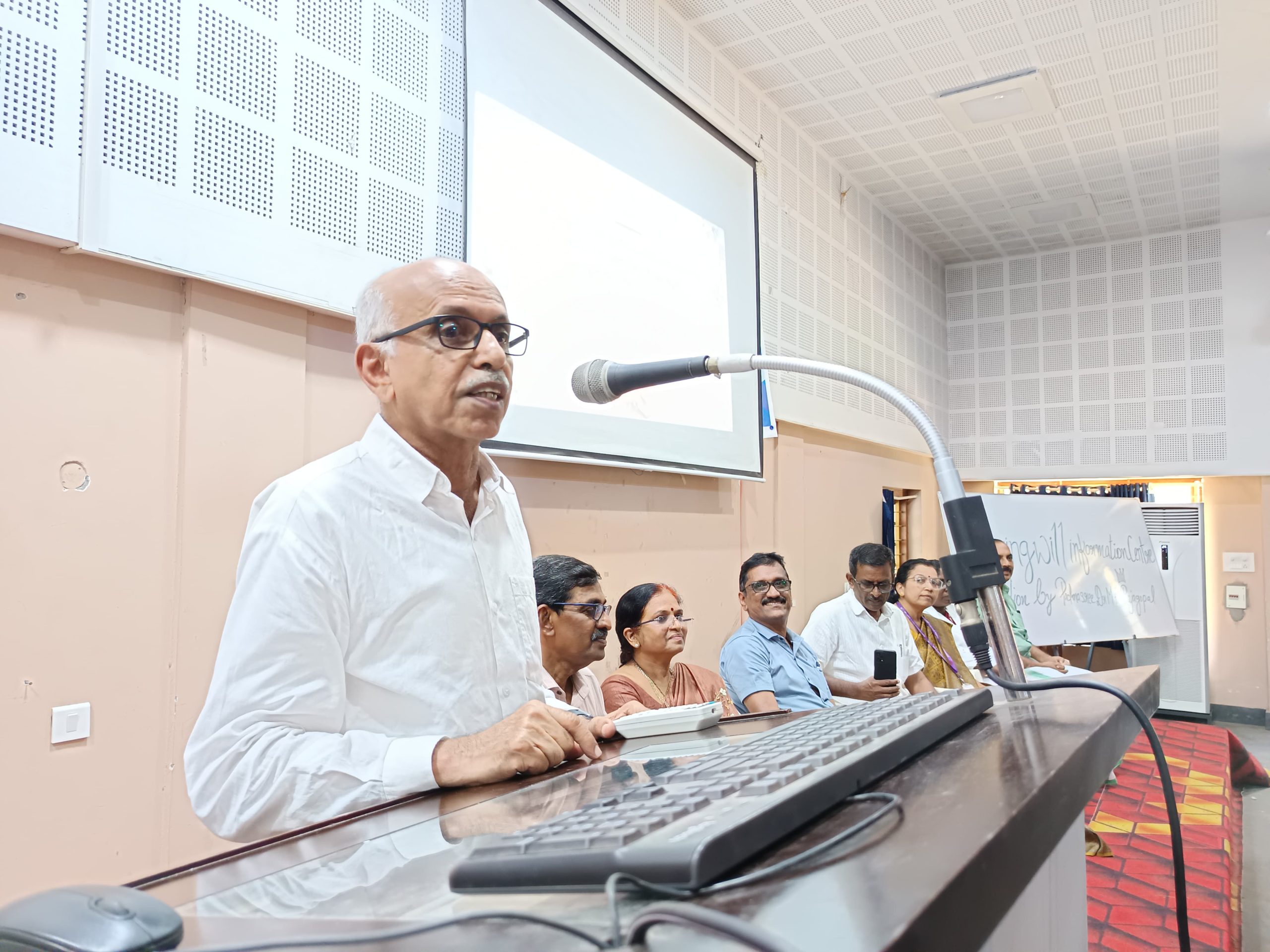 ആലപ്പുഴ മെഡിക്കൽ കോളേജിൽ ലിവിംഗ് വിൽ ഇൻഫർമേഷൻ സെന്റർ ഉദ്ഘാടനം ചെയ്തു