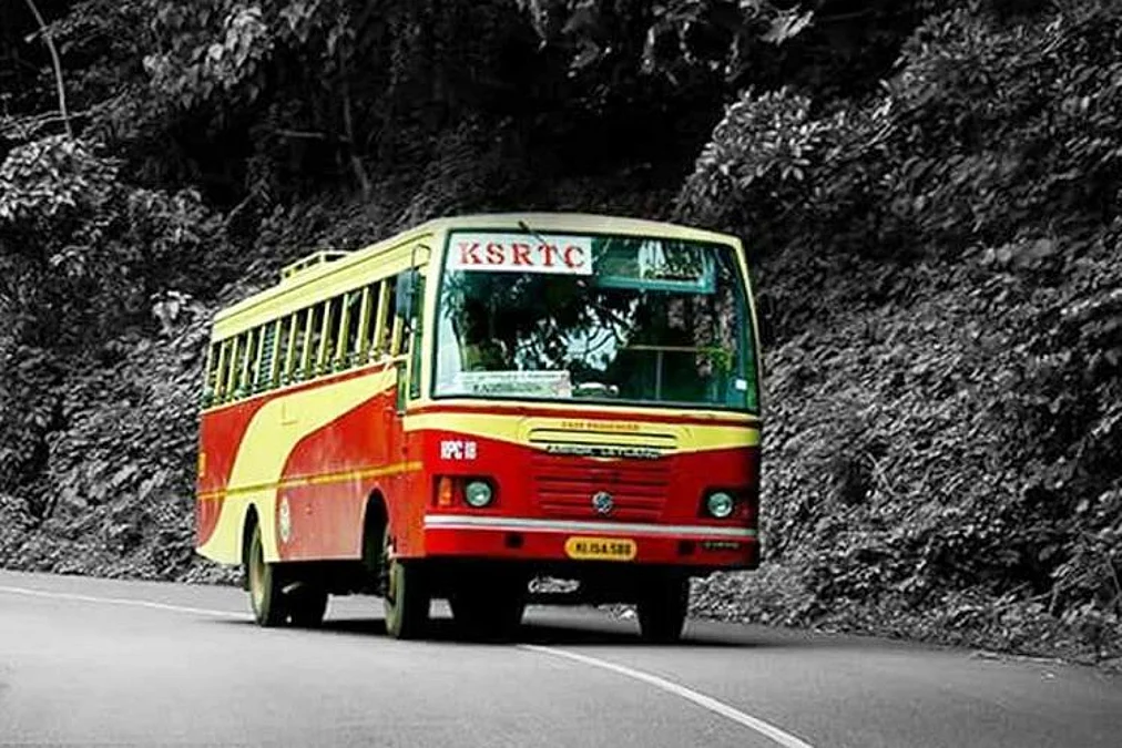 വി എസിന് യാത്രാമൊഴി: ഇന്ന്  കെ എസ് ആർ ടി സി ദീർഘദൂര സർവീസുകൾ ആലപ്പുഴ  നഗരത്തിൽ പ്രവേശിക്കുന്നതിന് നിയന്ത്രണം