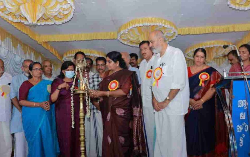 ക്ഷീരകർഷകരുടെ വികസനത്തിനായി നിരവധി പദ്ധതികൾ നടപ്പാക്കി: മന്ത്രി ജെ. ചിഞ്ചുറാണി കുന്നന്താനം മൃഗാശുപത്രി പുതിയ കെട്ടിടത്തിന്റെ നിർമാണോദ്ഘാടനം നിർവഹിച്ചു