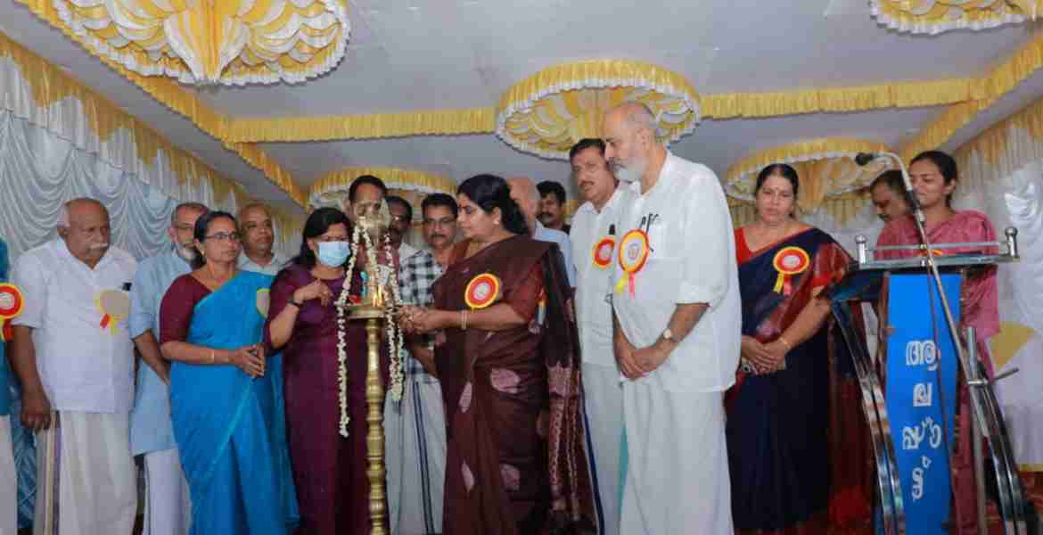 ക്ഷീരകർഷകരുടെ വികസനത്തിനായി നിരവധി പദ്ധതികൾ നടപ്പാക്കി: മന്ത്രി ജെ. ചിഞ്ചുറാണി കുന്നന്താനം മൃഗാശുപത്രി പുതിയ കെട്ടിടത്തിന്റെ നിർമാണോദ്ഘാടനം നിർവഹിച്ചു