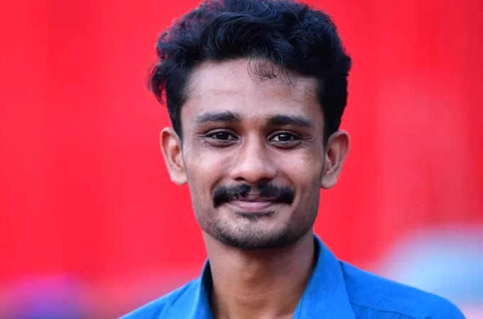 ഗവര്‍ണര്‍ രാജഭക്തനായ വിസിയെ കൊണ്ട് പുറപ്പെടുവിപ്പിക്കുന്ന രാജ കല്പനകള്‍ക്ക് ടിഷ്യു പേപ്പറിന്റെ വിലയുണ്ടാകില്ല: എം ശിവപ്രസാദ്