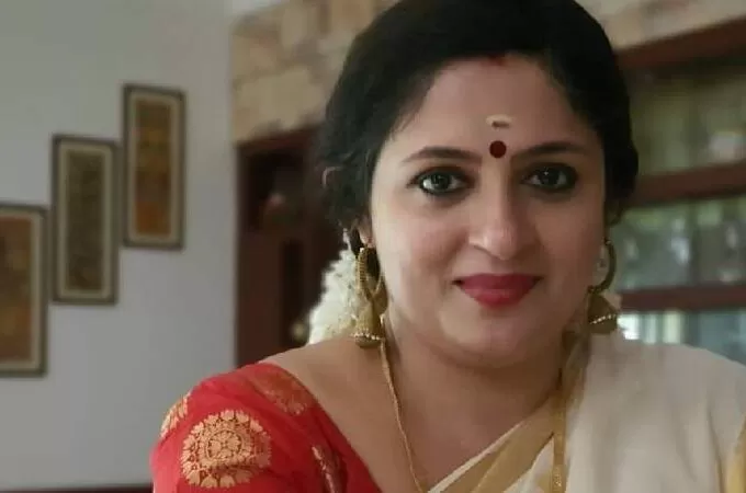 ആനിയുടെ സ്വന്തം സ്ഥാപനം; ‘റിങ്‌സ് ബൈ ആനി’; ഉയർത്തിയെടുക്കാൻ മകൻ