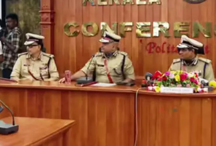 ‘കേരള പൊലീസ് പ്രൊഫഷണൽ സേന,ലഹരി മരുന്ന് തടയാൻ ശക്തമായ നടപടിയെടുക്കും’;ഡിജിപി റവാഡ ചന്ദ്രശേഖർ