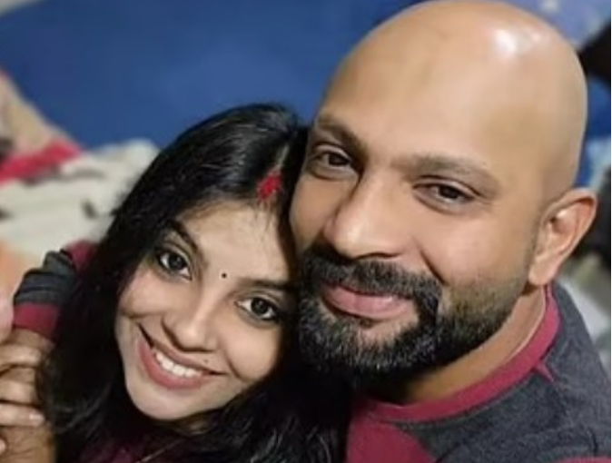 ഷാർജയിൽ ദുരൂഹസാഹചര്യത്തിൽ യുവതി മരിച്ച സംഭവം; സതീഷിനെ ജോലിയിൽ നിന്ന് പിരിച്ചുവിട്ടു