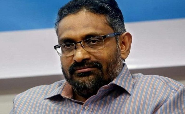 സ്കൂൾ കുട്ടികളുടെ കത്തുകൾ കിട്ടിയതിന്റെ സന്തോഷം പങ്കുവച്ച് ബെന്യാമിന്‍