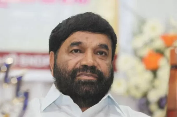 മെഡിക്കൽ കോളേജ് അപകടം: വീഴ്ച ഉണ്ടായിട്ടില്ല, തെറ്റിദ്ധാരണ പരത്തുകയാണ്’: വി എൻ വാസവൻ