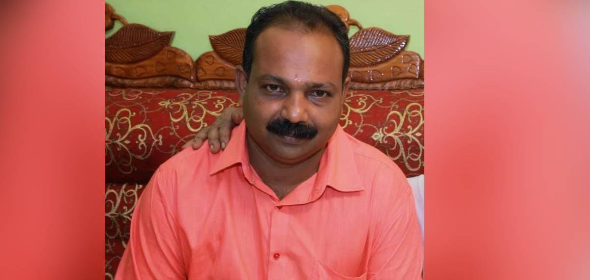 ചായക്കട ജീവനക്കാരൻ ജീവനൊടുക്കിയ നിലയിൽ