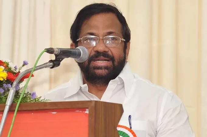 വിവാദ ഫോൺ സംഭാഷണം: പാലോട് രവിയുടെ രാജിക്ക്‌ പിന്നാലെ പുതിയ അധ്യക്ഷനെ തിരഞ്ഞ് കോൺഗ്രസ്