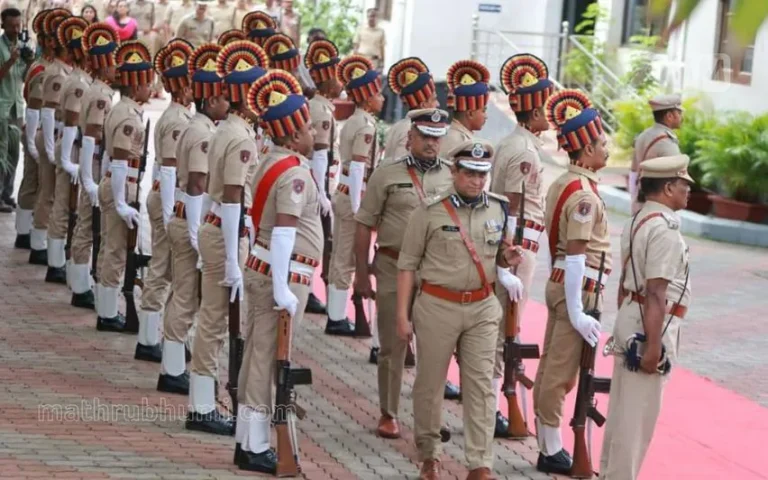 പൊലീസ് മേധാവിയായി റാവ‍ഡ ചന്ദ്രശേഖർ  ചുമതലയേറ്റു