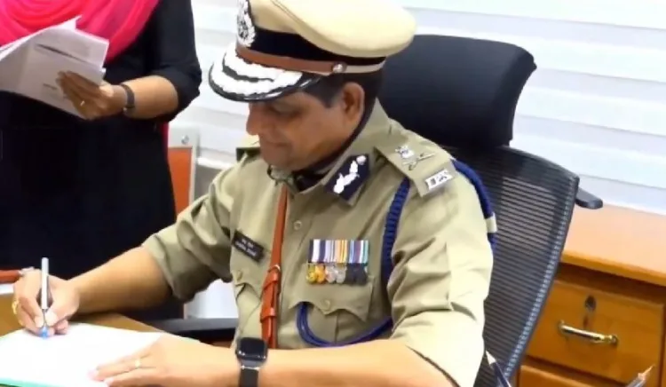 സംസ്ഥാന പൊലീസ് മേധാവിയായി റവാഡ ചന്ദ്രശേഖർ ചുമതലയേറ്റു