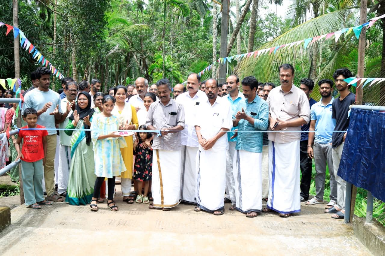 തെരുവത്ത്താഴം പാലം ഉദ്ഘാടനം ചെയ്തു. കോഴിക്കോട് :