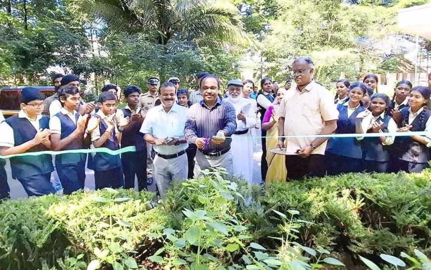 നവീകരിച്ച ശലഭോദ്യാനം ഉദ്ഘാടനം ചെയ്തു
