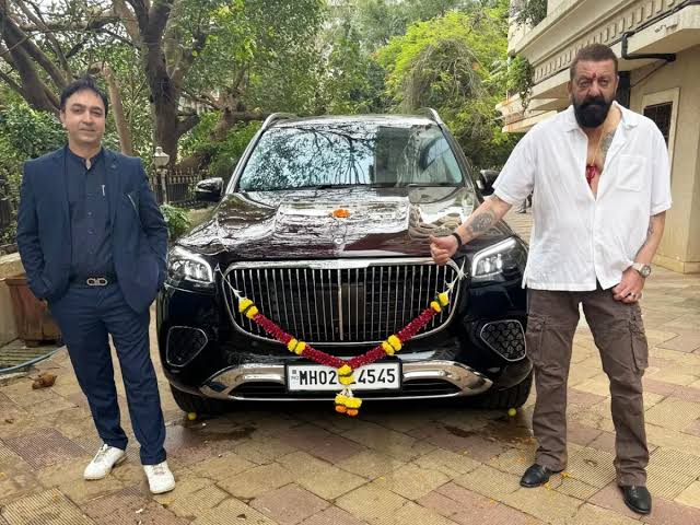 ആഡംബര എസ്‌യുവി സ്വന്തമാക്കി സഞ്ജയ്  ദത്ത്