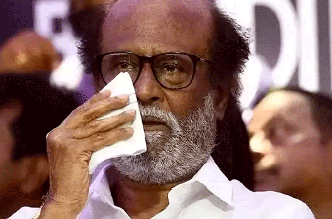 അദ്ദേഹത്തെ വിളിച്ച് വിളിച്ച് എനിക്ക് വേണ്ടി എന്തെങ്കിലും കഥകളുണ്ടോ എന്ന് ഞാൻ ചോദിച്ചു: തുറന്നുപറഞ്ഞ് രജനികാന്ത്