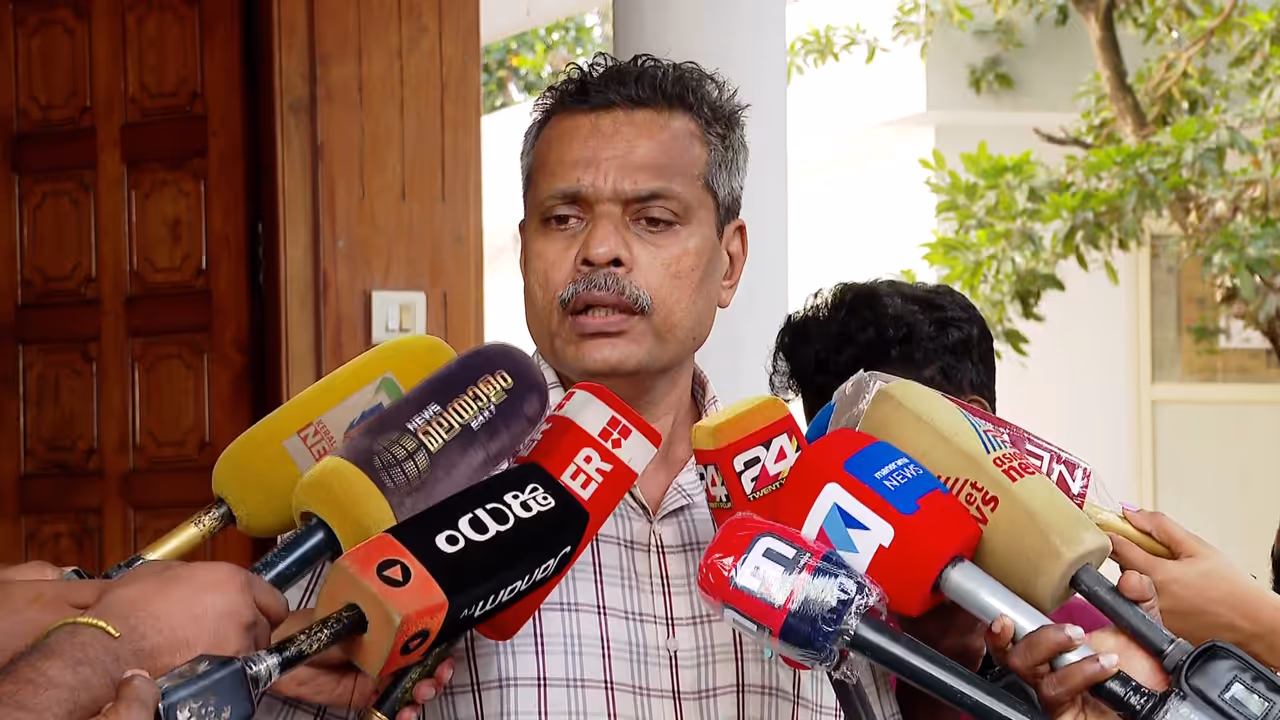 കുടുക്കാന്‍ കൃത്രിമം കാണിക്കുന്നു: ഗുരുതരമായ ആരോപണങ്ങളുമായി ഡോക്ടര്‍ ഹാരിസ്