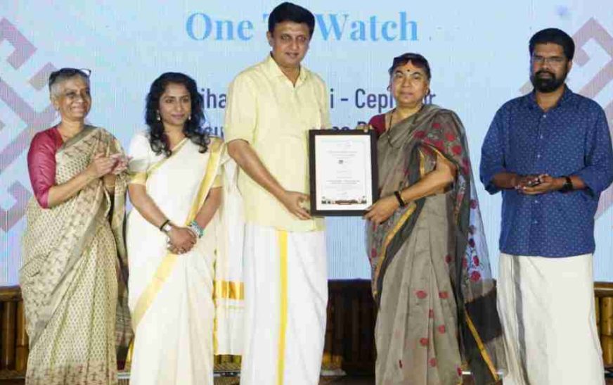 കേരളത്തിൽ സാംസ്‌കാരിക ടൂറിസം പോളിസി നടപ്പാക്കും -മന്ത്രി മുഹമ്മദ്‌ റിയാസ്        ഔട്ട്ലുക്ക് ട്രാവലർ അവാർഡുകൾ വിതരണം ചെയ്തു