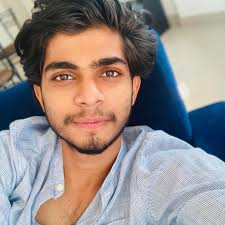 നിന്നെക്കുറിച്ച് എനിക്ക് അഭിമാനമുണ്ട് സംഗീതേട്ടാ; ഹൃദയപൂർവ്വം സിനിമയെ അഭിനന്ദിച്ച് നസ്‌ലെൻ