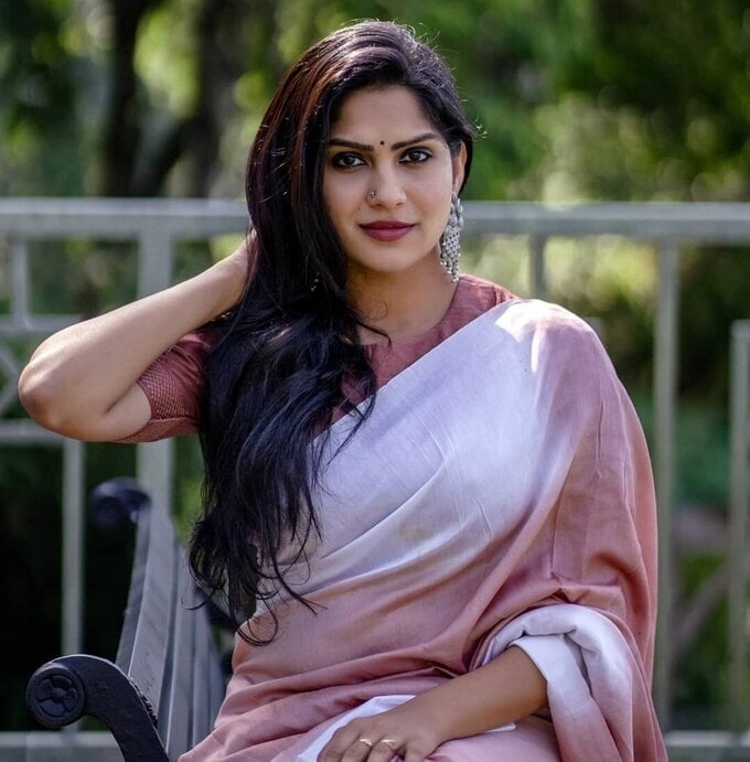 സ്വാസിക ചിത്രം രണ്ടാം യാമം ഒടിടിയിലേക്ക്