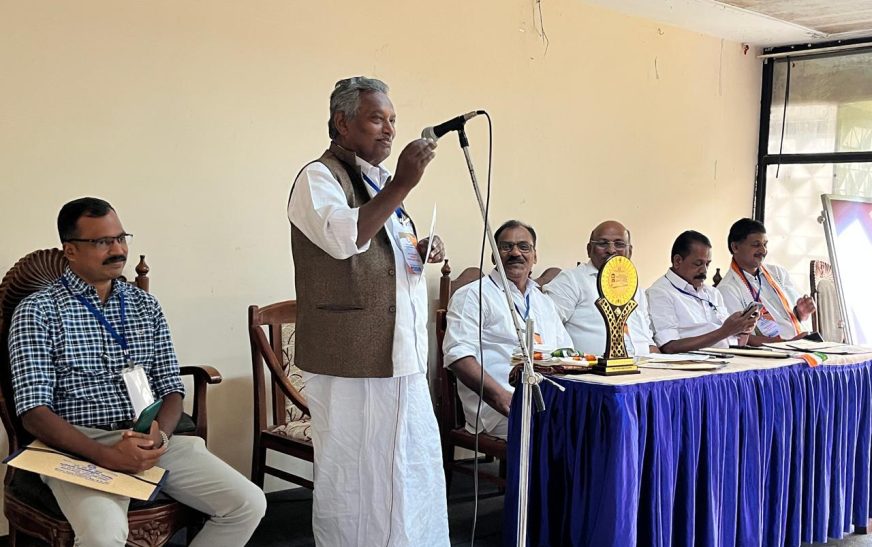 കേരള കോ – ഓപ്പറേറ്റീവ് എംപ്ലോയീസ് ഫ്രണ്ട് മുൻകാല സാരഥികളുടെ സംഗമം നടന്നു