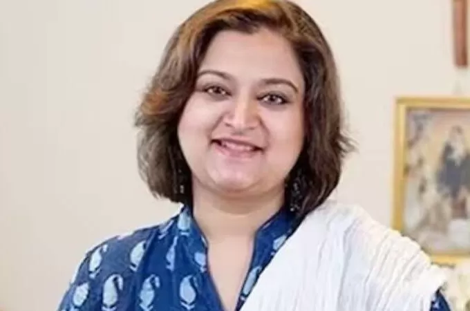 ഇന്റിമേറ്റ് രംഗങ്ങൾ അഭിനയിക്കാനും നീന്തൽ വസ്ത്രം ധരിച്ച് അഭിനയിക്കാനും തന്നെ നിർബന്ധിച്ച്: ദുരരുഭവും തുറന്നു പറഞ്ഞു നടി മോഹിനി