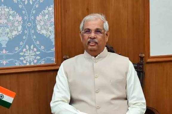 വിസി നിയമനം; കേസുകൾക്ക് ചെലവായ തുക സർവകലാശാലകൾ വഹിക്കണം: രാജ്ഭവൻ