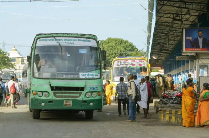 സുരക്ഷ മുഖ്യം: പൊതു ഗതാഗത വാഹനങ്ങളിൽ VLTD നിർബന്ധമാക്കി; തമിഴ്‌നാട്