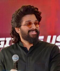 Allu_Arjun_at_Pushpa_2_The_Rule_meet