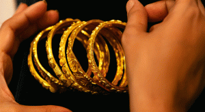 GOLD-HOLDS-IN-FALIMILY-768x421