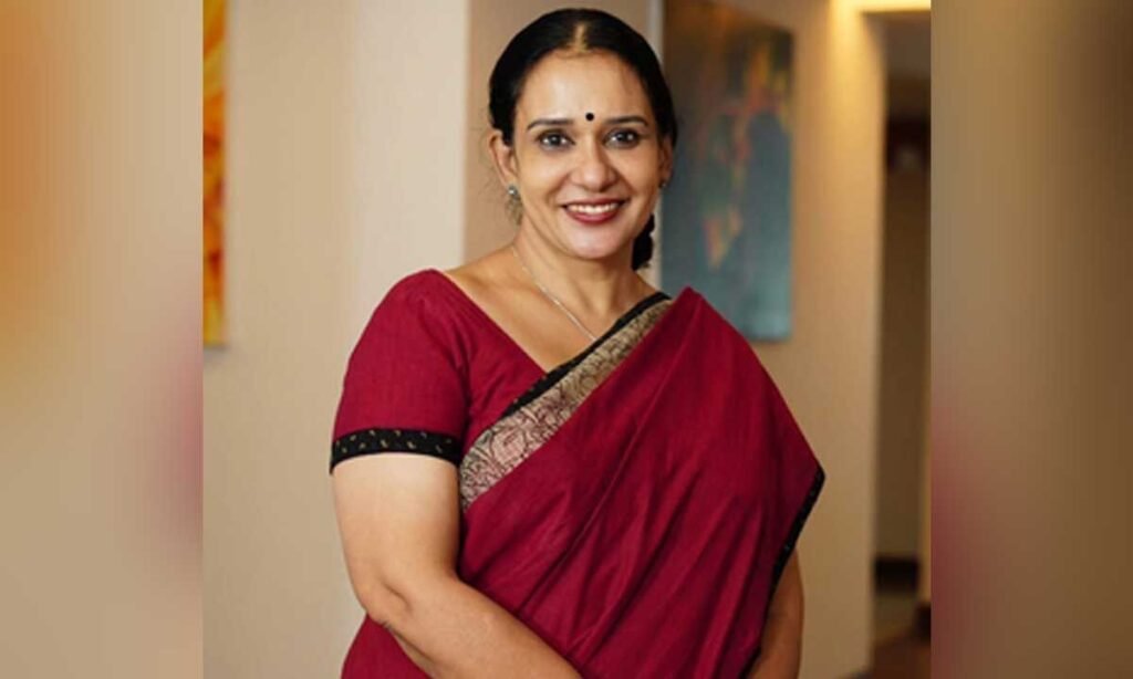 1488941-mala-paravathy