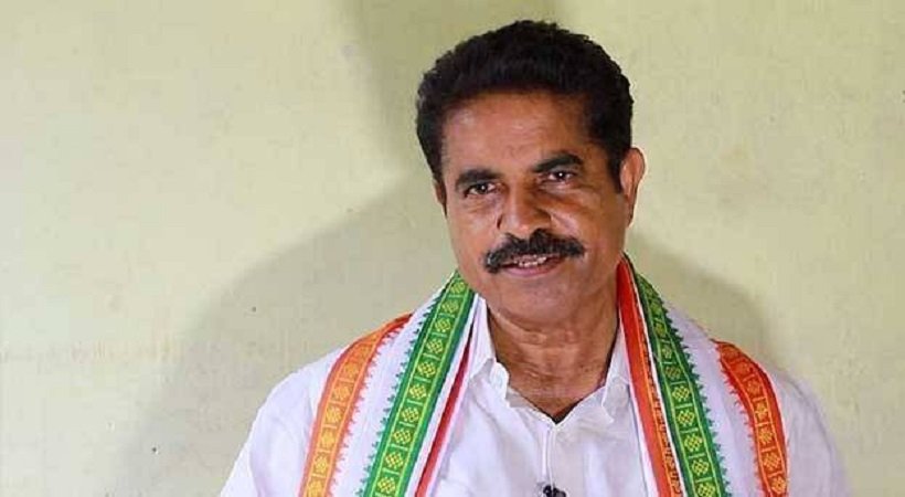 മുഖ്യമന്ത്രി പദവി: കോൺഗ്രസിലെ ഗ്രൂപ്പ് പോര് തെരുവിലേക്ക്; മുന്നറിയിപ്പുമായി മുതിർന്ന നേതാക്കൾ