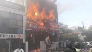 q9c2sacg_lucknow-coaching-centre-fire_625x300_22_June_26-1068x601