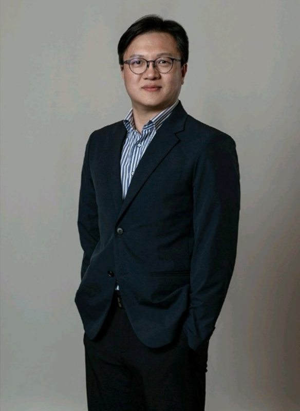 Sunghoon Moon, Executive Vice President and Senior Executive of Mobile R&D Office