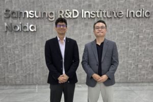 [L] Dr. Amitabh Thapliyal, Vice-President, SRI-Noida [R] KY Roo, MD, SRI-Noida