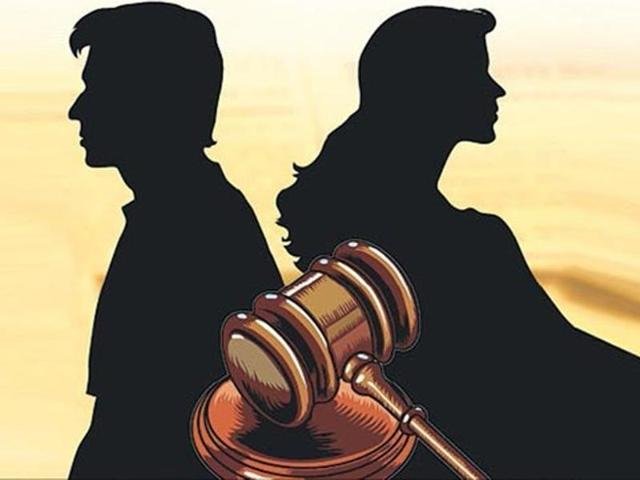 marriage-divorce_d6904734-6647-11e6-b372-5e31f535a023
